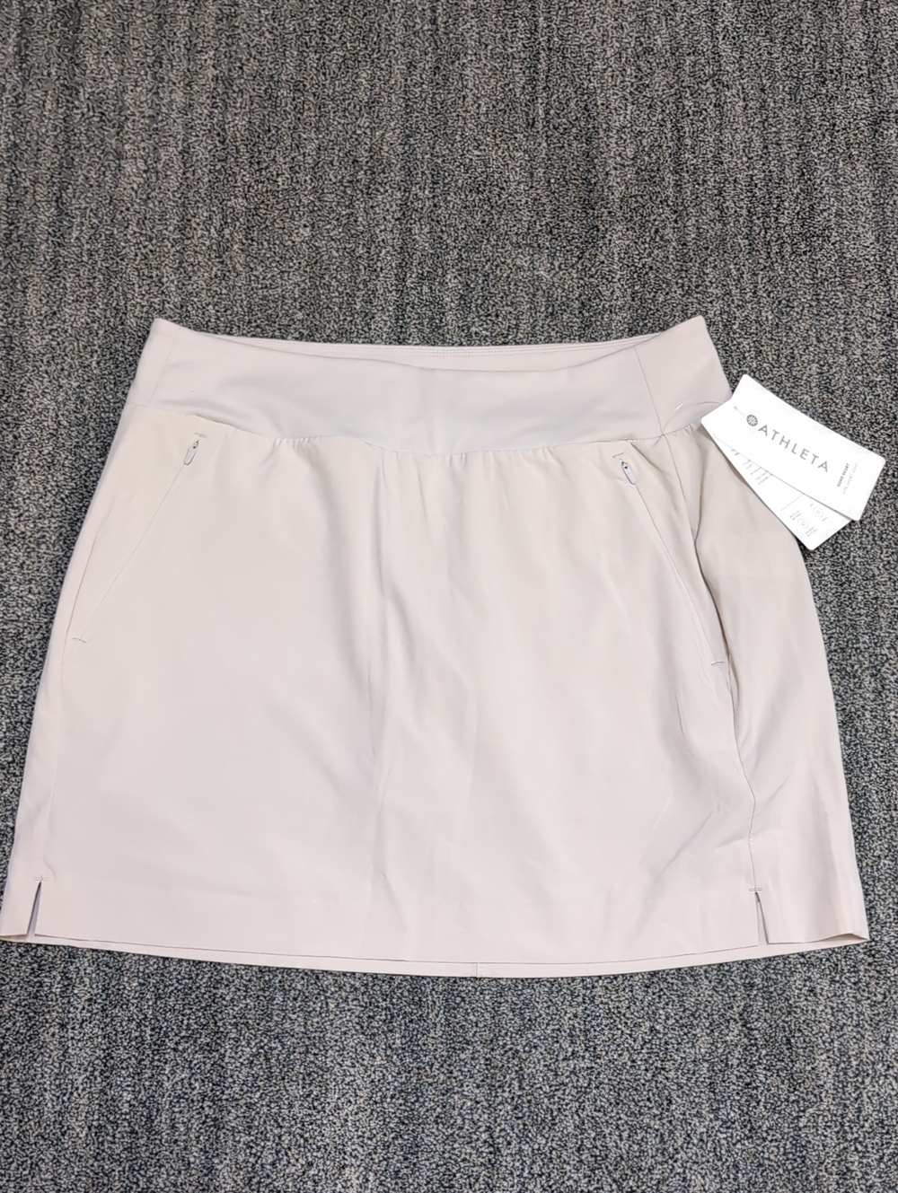 NWT Athleta Soho Performance Skort Cream-Beige-Khaki Size 10
